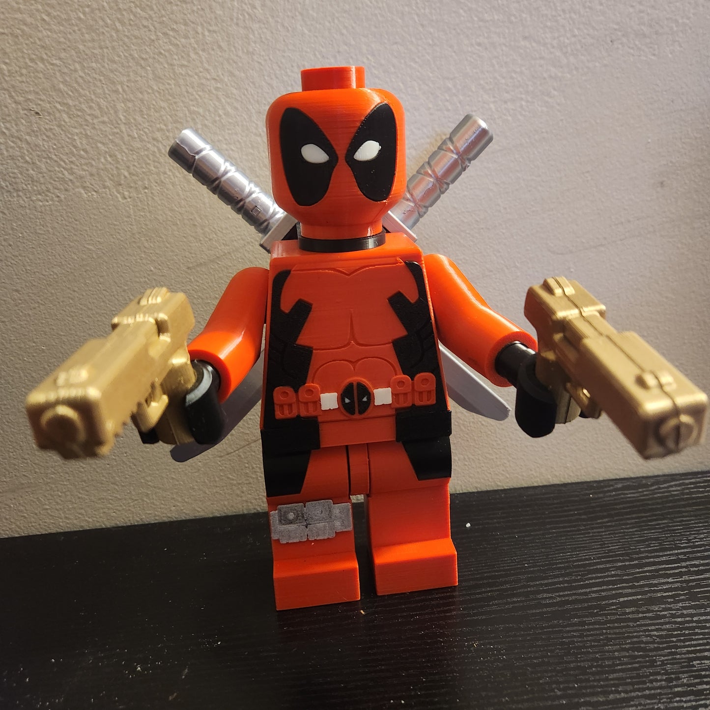 9 Inch Big Fig : Deadpool