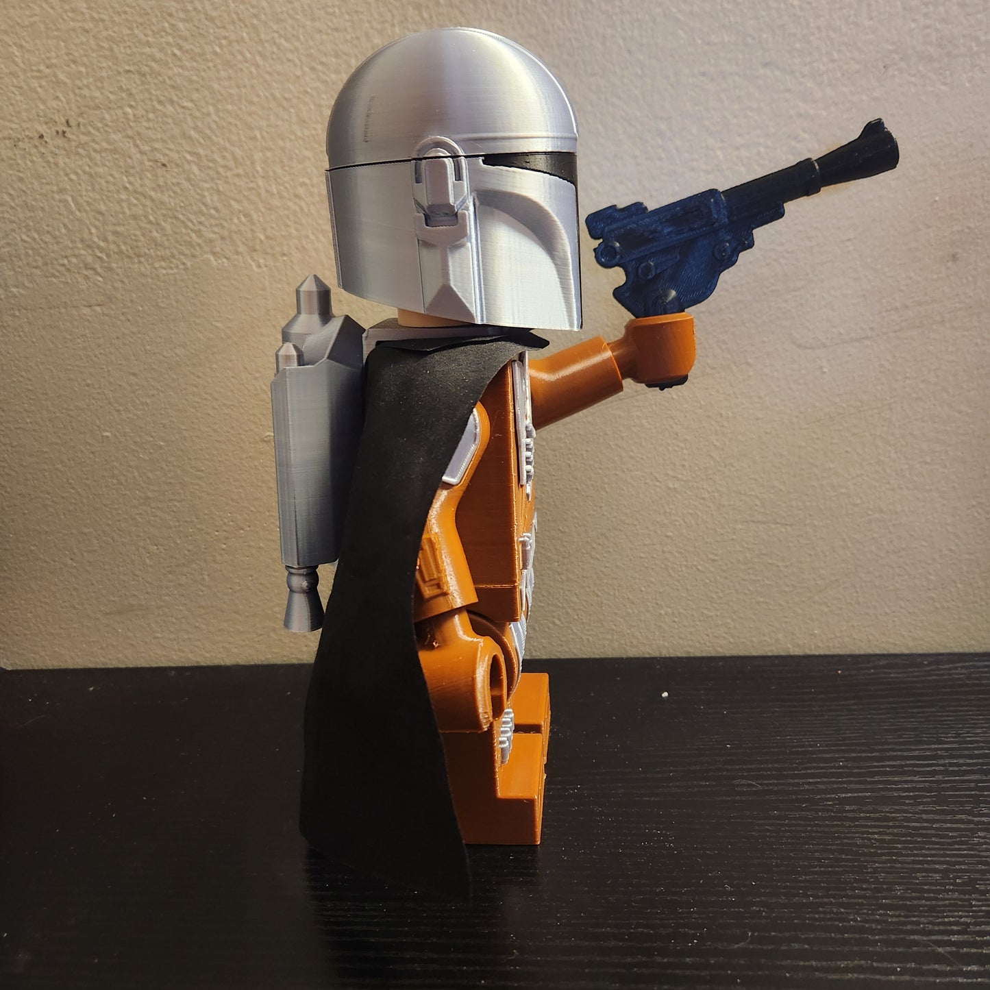 9 Inch Big Fig : Mandalorian