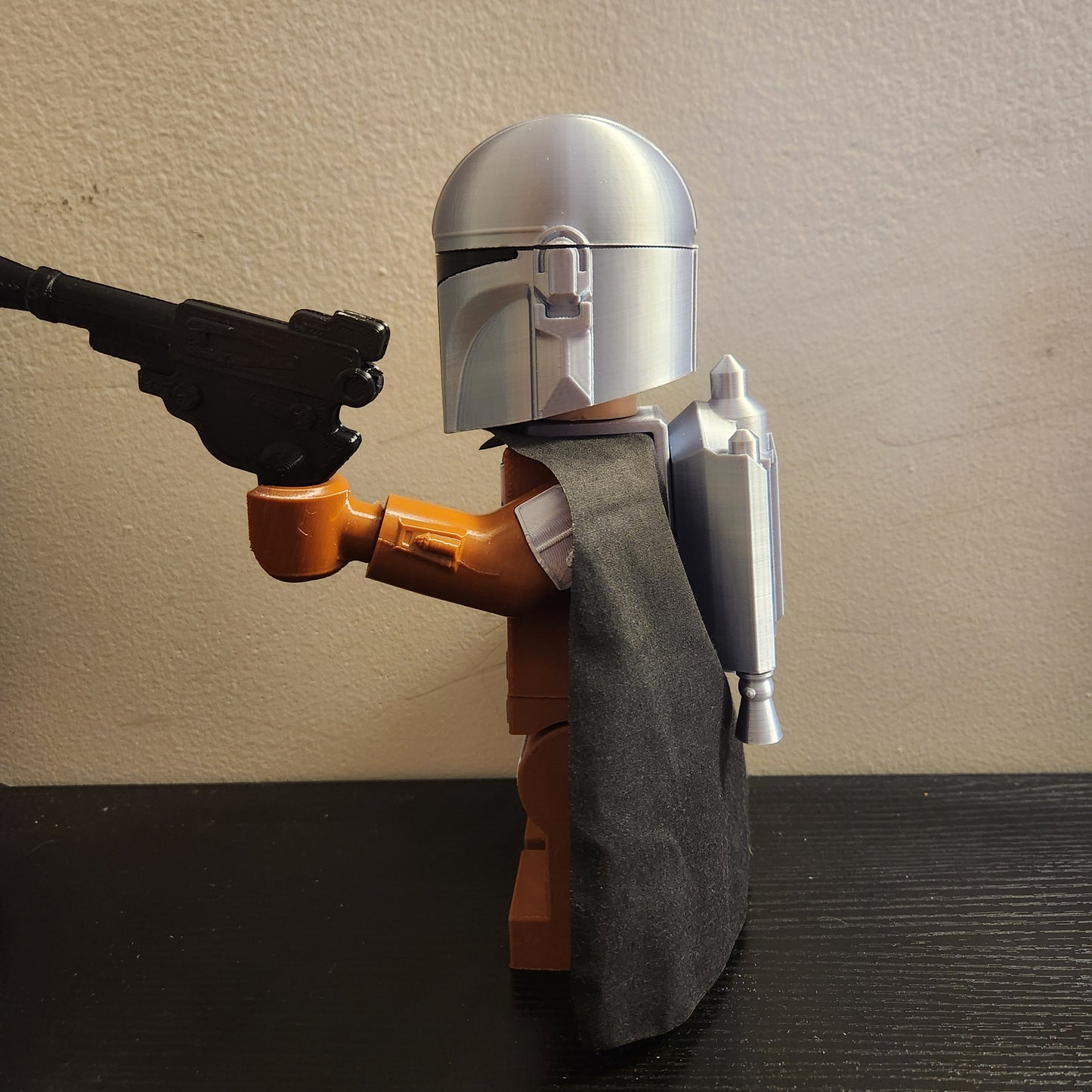 9 Inch Big Fig : Mandalorian